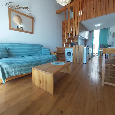 89 Steps Apartman Szími